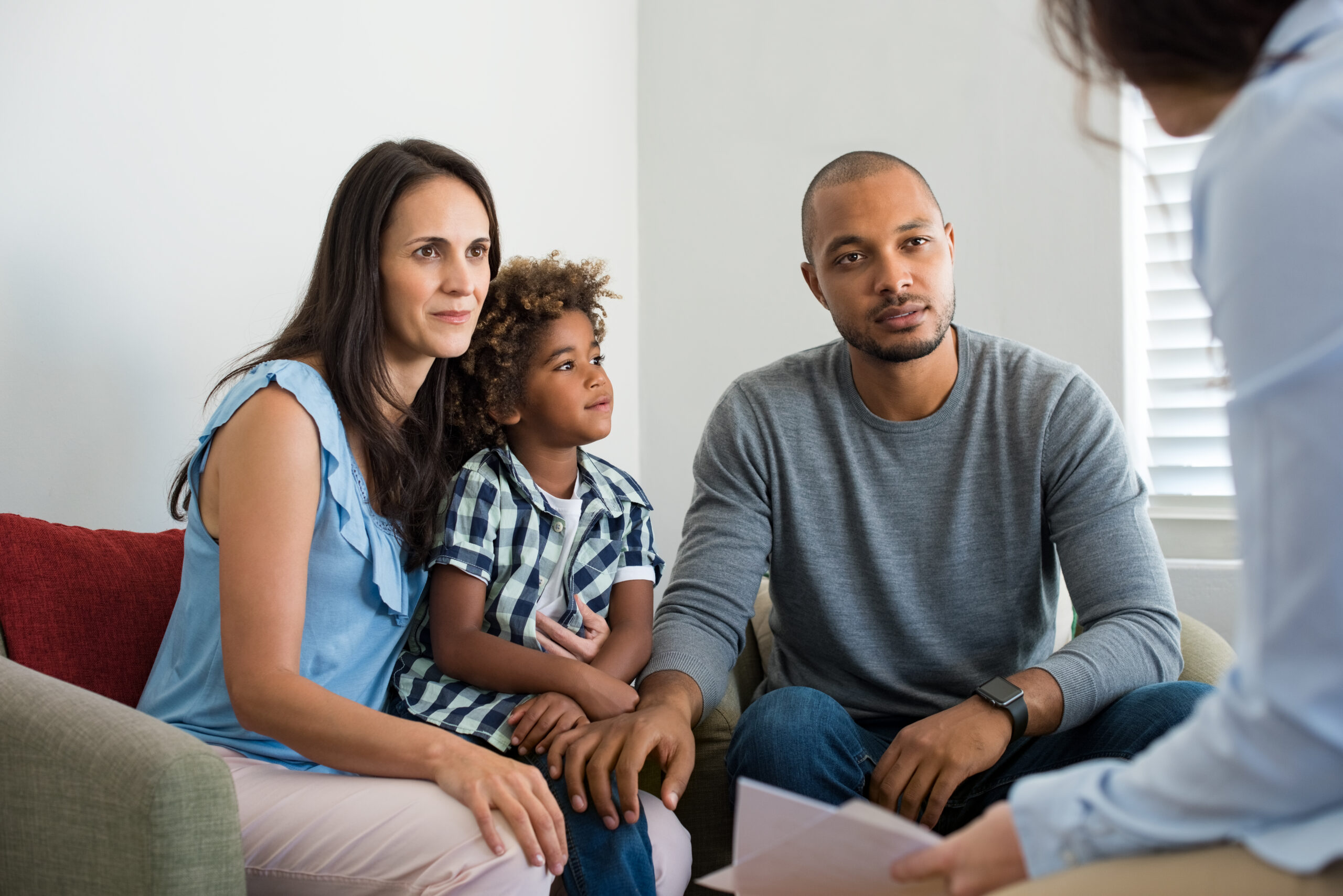 Couple talking to family counselor img-13